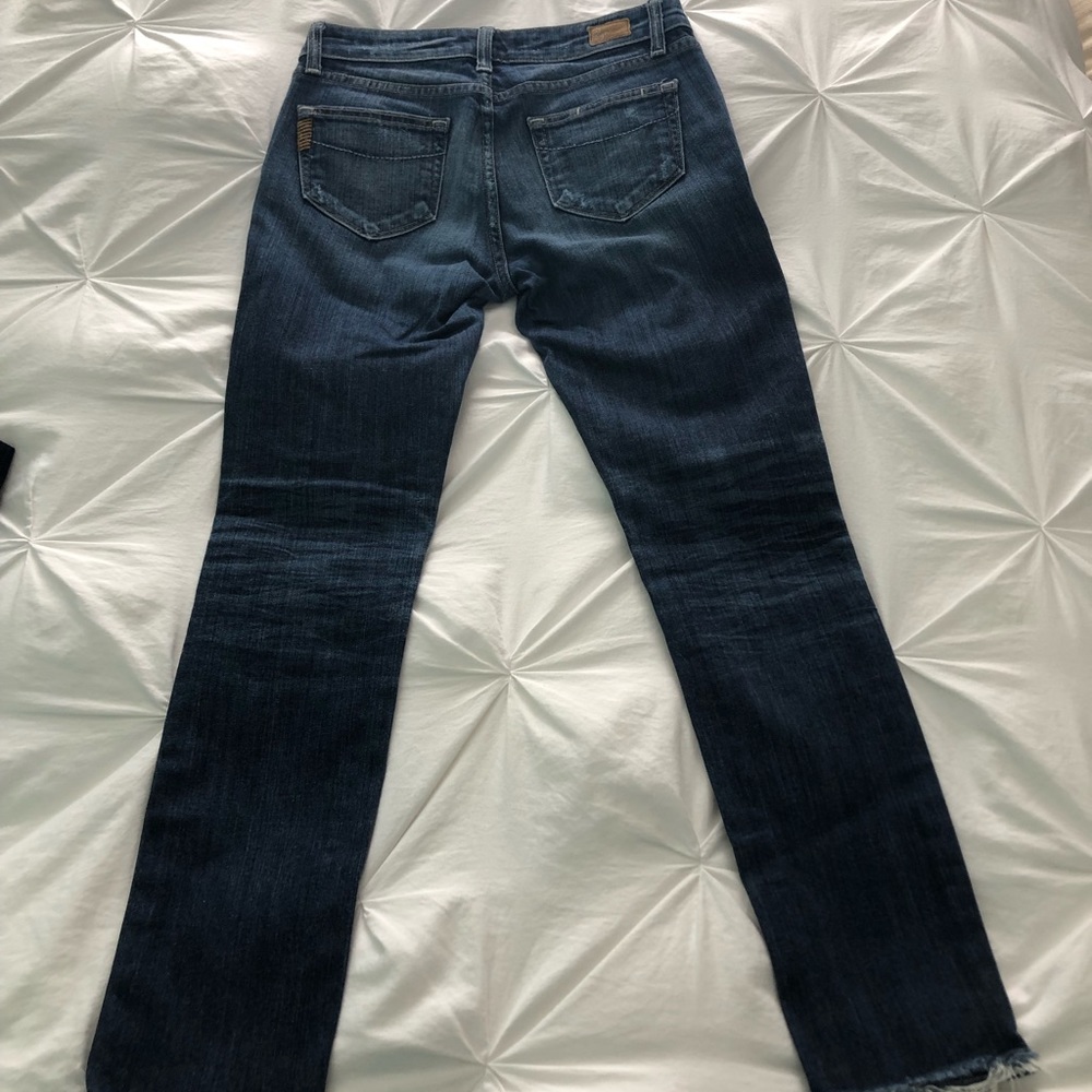 Paige women’s distressed jeans size 26. - Picture 4 of 7